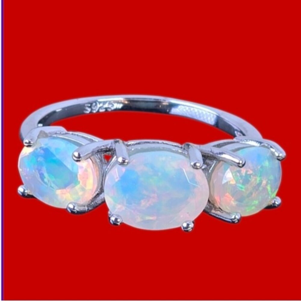 925 Sterling Silver Ring Sz 9 with Natural White Opals Gems